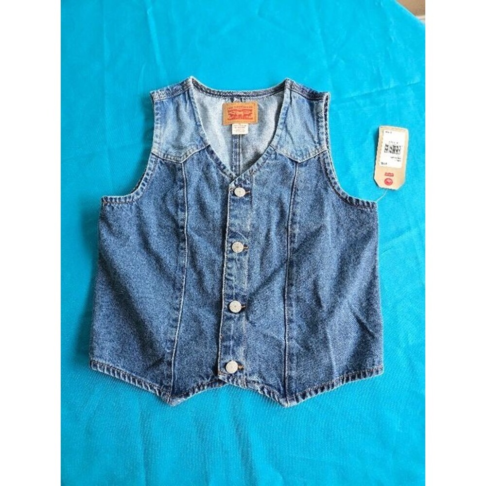 Levi's Two-Tone Denim Vest - Girls size XL (14)   NEW